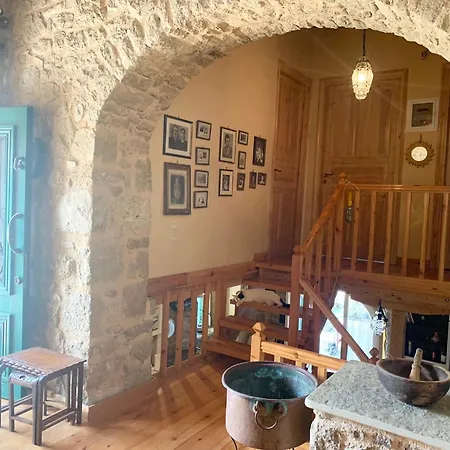 Traditional Stonehouse At Prementinos Village Lefkada *